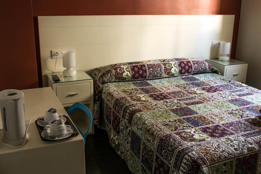 Hostal San Vicente II Севиля Стая снимка